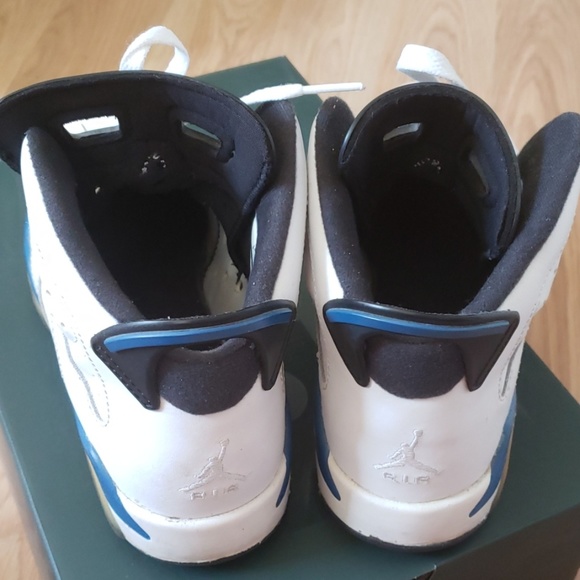 Jordans - Picture 3 of 6